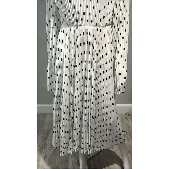 Balenciaga Pleated Polka Dot Crepe Midi Dress Size 6 (38) - Picture 9 of 15